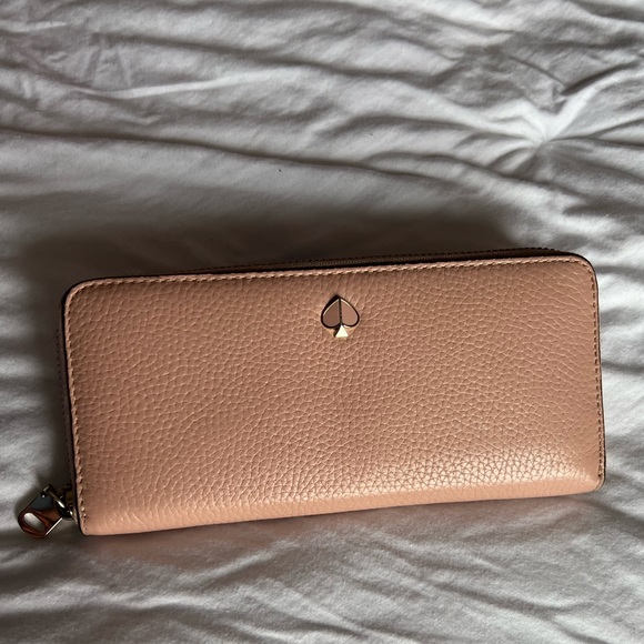 Kate Spade Large Wallet - Picture 2 of 13